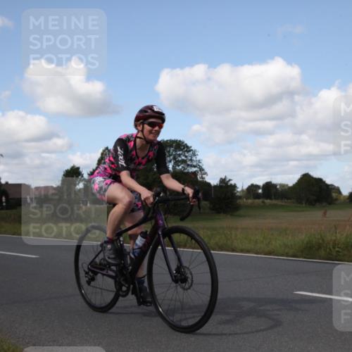 25.08.2024 - Elbe Triathlon Hamburg Fuchs,  Jonas http://msf.ph/oto/6826003 25.08.2024 11:11:06 Radfahren 1501, 1544 meine-sportfotos.de