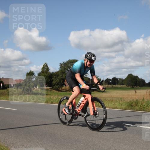 25.08.2024 - Elbe Triathlon Hamburg Fuchs,  Jonas http://msf.ph/oto/6826014 25.08.2024 11:10:49 Radfahren 1715, 1529, 791, 1597, 1556 meine-sportfotos.de