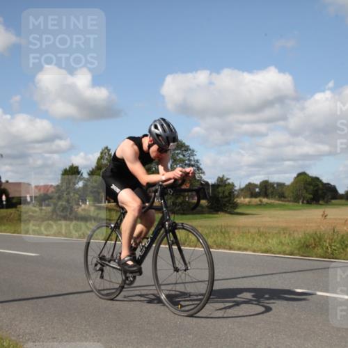 25.08.2024 - Elbe Triathlon Hamburg Fuchs,  Jonas http://msf.ph/oto/6826020 25.08.2024 11:10:44 Radfahren 1707, 1718, 1715, 1529, 791, 1597, 1556 meine-sportfotos.de
