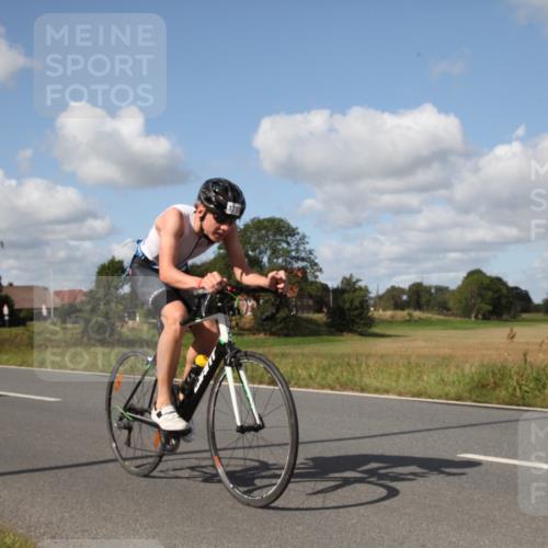 25.08.2024 - Elbe Triathlon Hamburg Fuchs,  Jonas http://msf.ph/oto/6826023 25.08.2024 11:10:44 Radfahren 1707, 1718, 1715, 1529, 791, 1597, 1556 meine-sportfotos.de