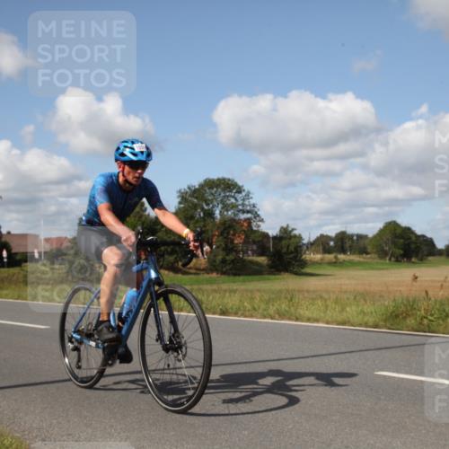 25.08.2024 - Elbe Triathlon Hamburg Fuchs,  Jonas http://msf.ph/oto/6826034 25.08.2024 11:10:30 Radfahren 1547, 1559, 1571, 1521 meine-sportfotos.de