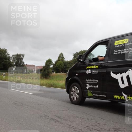 25.08.2024 - Elbe Triathlon Hamburg Fuchs,  Jonas http://msf.ph/oto/6826041 25.08.2024 08:20:35 Radfahren  meine-sportfotos.de