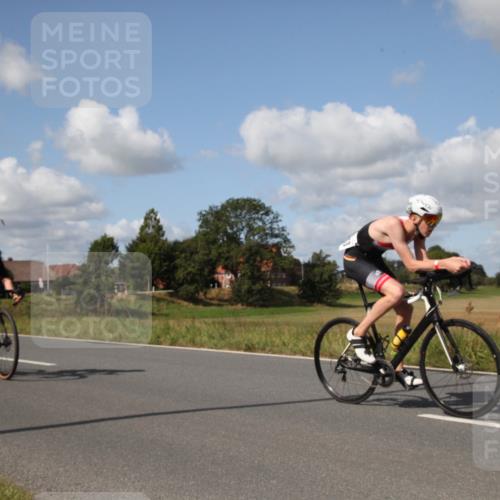 25.08.2024 - Elbe Triathlon Hamburg Fuchs,  Jonas http://msf.ph/oto/6826043 25.08.2024 11:10:24 Radfahren 1519, 1668, 1713, 1475, 1591, 1547, 1559 meine-sportfotos.de