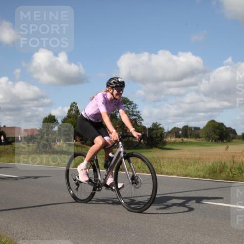 25.08.2024 - Elbe Triathlon Hamburg Fuchs,  Jonas http://msf.ph/oto/6826049 25.08.2024 11:10:23 Radfahren 1519, 1668, 1713, 1475, 1591, 1547, 1559 meine-sportfotos.de