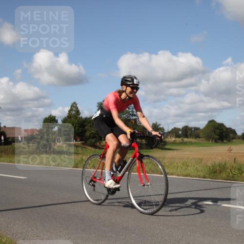 25.08.2024 - Elbe Triathlon Hamburg Fuchs,  Jonas http://msf.ph/oto/6826053 25.08.2024 11:10:20 Radfahren 1546, 1519, 1668, 1713, 1475, 1591, 1547 meine-sportfotos.de