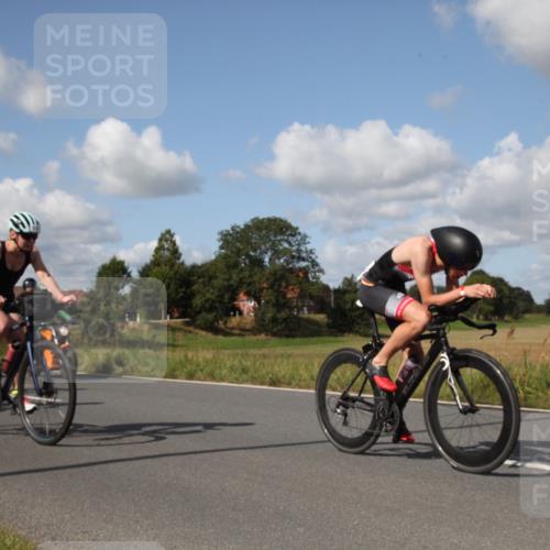 25.08.2024 - Elbe Triathlon Hamburg Fuchs,  Jonas http://msf.ph/oto/6826080 25.08.2024 11:10:02 Radfahren 1671, 1712, 1670, 1572, 1517, 1508 meine-sportfotos.de