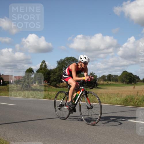 25.08.2024 - Elbe Triathlon Hamburg Fuchs,  Jonas http://msf.ph/oto/6826099 25.08.2024 11:09:36 Radfahren 1579, 1537, 1617, 1648, 1480 meine-sportfotos.de