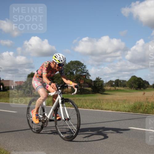 25.08.2024 - Elbe Triathlon Hamburg Fuchs,  Jonas http://msf.ph/oto/6826101 25.08.2024 11:09:33 Radfahren 1515, 1579, 1537, 1617, 1648, 1480 meine-sportfotos.de
