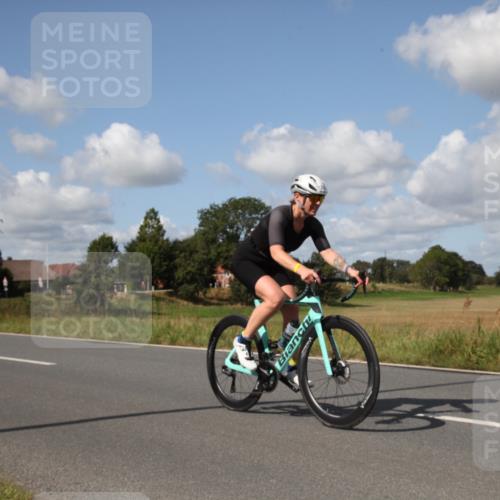 25.08.2024 - Elbe Triathlon Hamburg Fuchs,  Jonas http://msf.ph/oto/6826111 25.08.2024 11:09:20 Radfahren 1651, 1548, 1599, 1518, 1586 meine-sportfotos.de