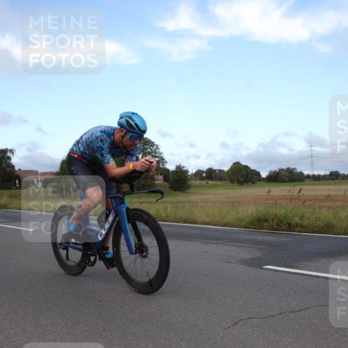 25.08.2024 - Elbe Triathlon Hamburg Fuchs,  Jonas http://msf.ph/oto/6826134 25.08.2024 08:39:59 Radfahren 71, 100 meine-sportfotos.de