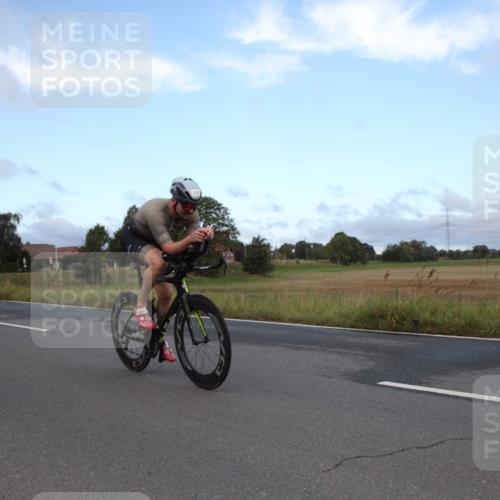25.08.2024 - Elbe Triathlon Hamburg Fuchs,  Jonas http://msf.ph/oto/6826138 25.08.2024 08:40:01 Radfahren 71, 100 meine-sportfotos.de