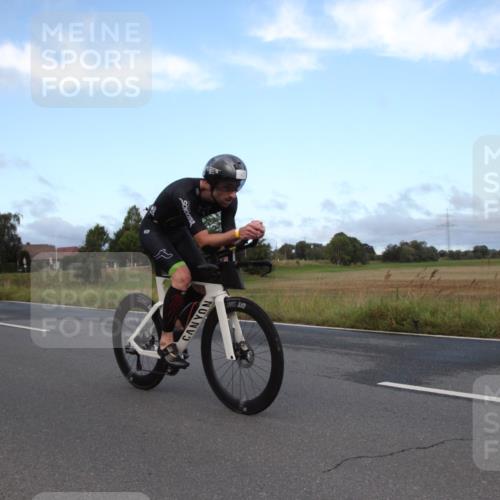 25.08.2024 - Elbe Triathlon Hamburg Fuchs,  Jonas http://msf.ph/oto/6826142 25.08.2024 08:40:16 Radfahren 40 meine-sportfotos.de