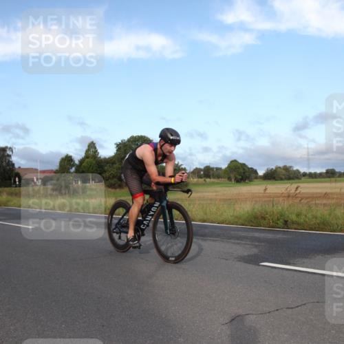 25.08.2024 - Elbe Triathlon Hamburg Fuchs,  Jonas http://msf.ph/oto/6826164 25.08.2024 08:40:59 Radfahren 89, 56, 50 meine-sportfotos.de