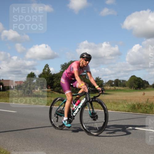 25.08.2024 - Elbe Triathlon Hamburg Fuchs,  Jonas http://msf.ph/oto/6826166 25.08.2024 11:08:26 Radfahren 1564, 1496, 1581, 1641 meine-sportfotos.de