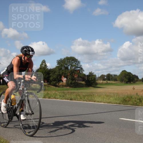 25.08.2024 - Elbe Triathlon Hamburg Fuchs,  Jonas http://msf.ph/oto/6826170 25.08.2024 11:08:24 Radfahren 1564, 1496, 1581, 1641 meine-sportfotos.de