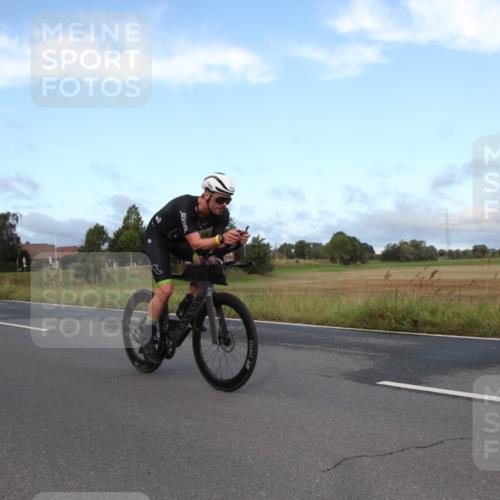 25.08.2024 - Elbe Triathlon Hamburg Fuchs,  Jonas http://msf.ph/oto/6826171 25.08.2024 08:41:07 Radfahren 50, 39, 34, 75 meine-sportfotos.de