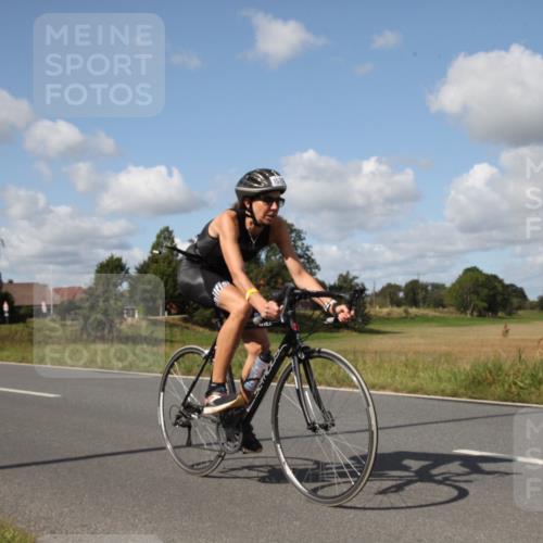 25.08.2024 - Elbe Triathlon Hamburg Fuchs,  Jonas http://msf.ph/oto/6826181 25.08.2024 11:08:04 Radfahren 1577 meine-sportfotos.de