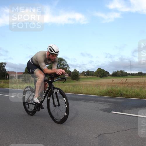25.08.2024 - Elbe Triathlon Hamburg Fuchs,  Jonas http://msf.ph/oto/6826190 25.08.2024 08:41:31 Radfahren 99, 77, 42 meine-sportfotos.de