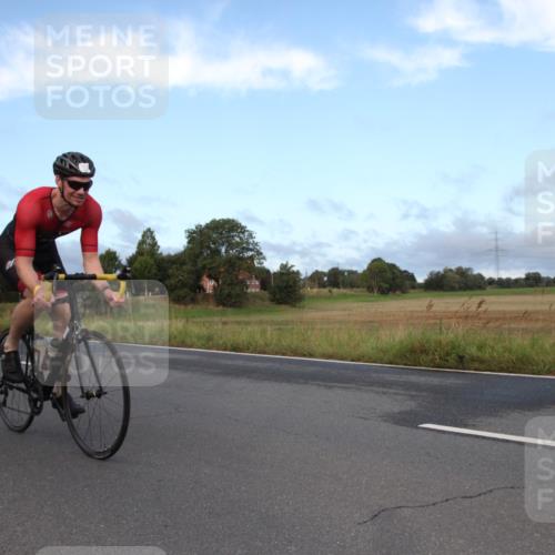 25.08.2024 - Elbe Triathlon Hamburg Fuchs,  Jonas http://msf.ph/oto/6826196 25.08.2024 08:41:34 Radfahren 99, 77, 42 meine-sportfotos.de