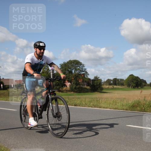 25.08.2024 - Elbe Triathlon Hamburg Fuchs,  Jonas http://msf.ph/oto/6826208 25.08.2024 11:07:27 Radfahren 1661, 1522, 306 meine-sportfotos.de