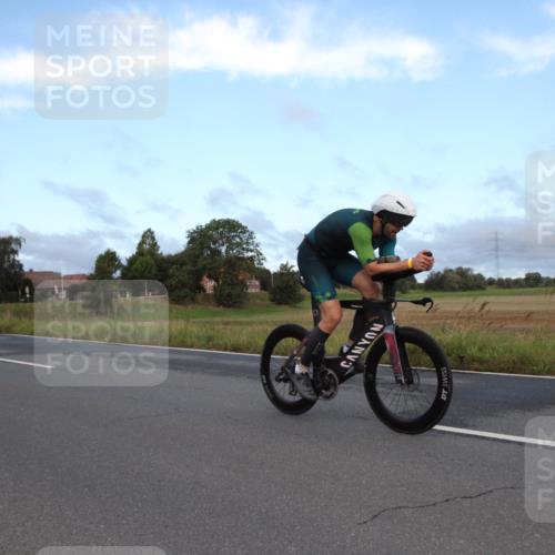 25.08.2024 - Elbe Triathlon Hamburg Fuchs,  Jonas http://msf.ph/oto/6826210 25.08.2024 08:42:50 Radfahren 48, 61 meine-sportfotos.de