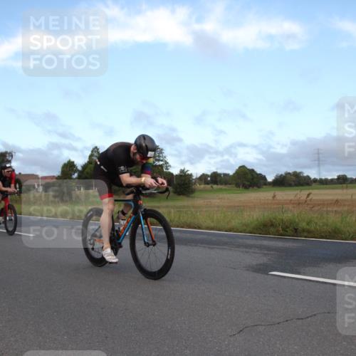 25.08.2024 - Elbe Triathlon Hamburg Fuchs,  Jonas http://msf.ph/oto/6826234 25.08.2024 08:43:14 Radfahren 35, 94, 64, 86, 33 meine-sportfotos.de