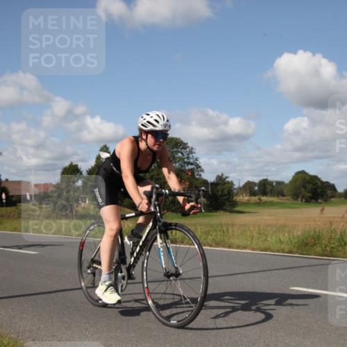 25.08.2024 - Elbe Triathlon Hamburg Fuchs,  Jonas http://msf.ph/oto/6826248 25.08.2024 11:06:52 Radfahren 1621, 1526, 634, 1569, 1664 meine-sportfotos.de