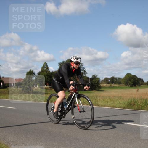 25.08.2024 - Elbe Triathlon Hamburg Fuchs,  Jonas http://msf.ph/oto/6826255 25.08.2024 11:06:40 Radfahren 1673, 1681, 1700, 1551 meine-sportfotos.de