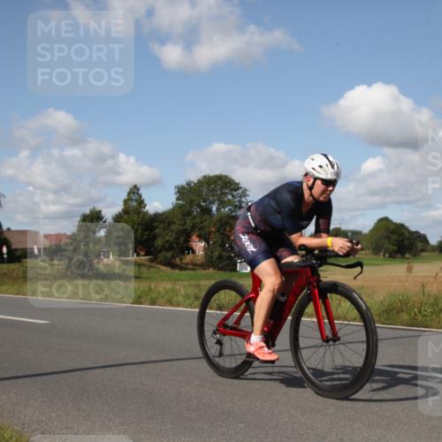 25.08.2024 - Elbe Triathlon Hamburg Fuchs,  Jonas http://msf.ph/oto/6826289 25.08.2024 11:06:06 Radfahren 1627, 1592, 1665, 1657 meine-sportfotos.de