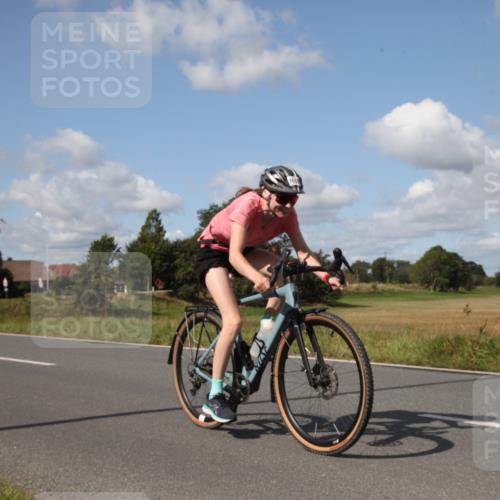25.08.2024 - Elbe Triathlon Hamburg Fuchs,  Jonas http://msf.ph/oto/6826302 25.08.2024 11:05:52 Radfahren 1660, 1516, 1709, 1659 meine-sportfotos.de