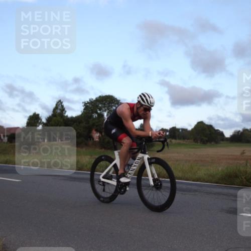 25.08.2024 - Elbe Triathlon Hamburg Fuchs,  Jonas http://msf.ph/oto/6826361 25.08.2024 08:47:49 Radfahren 111, 85 meine-sportfotos.de