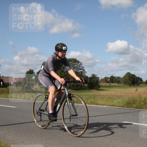 25.08.2024 - Elbe Triathlon Hamburg Fuchs,  Jonas http://msf.ph/oto/6826389 25.08.2024 11:04:29 Radfahren 1679, 788, 1662 meine-sportfotos.de