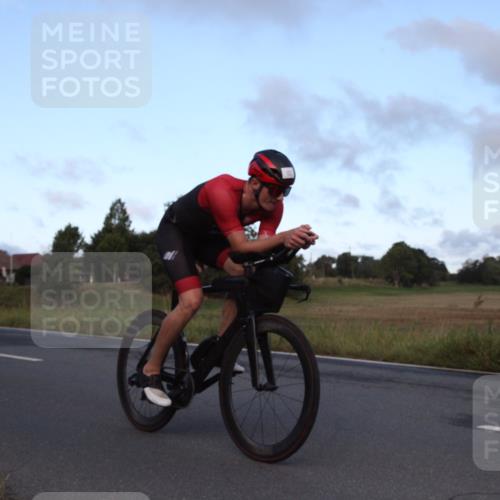 25.08.2024 - Elbe Triathlon Hamburg Fuchs,  Jonas http://msf.ph/oto/6826390 25.08.2024 08:50:37 Radfahren 82, 78 meine-sportfotos.de