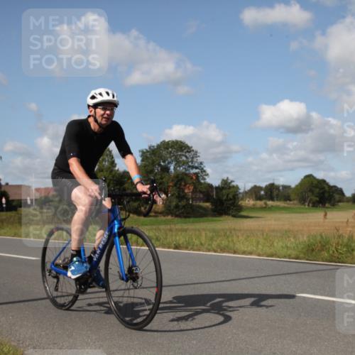25.08.2024 - Elbe Triathlon Hamburg Fuchs,  Jonas http://msf.ph/oto/6826404 25.08.2024 11:04:17 Radfahren 1432, 1437, 1640, 1667, 1601 meine-sportfotos.de