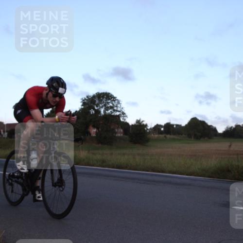 25.08.2024 - Elbe Triathlon Hamburg Fuchs,  Jonas http://msf.ph/oto/6826423 25.08.2024 08:52:45 Radfahren 71, 176, 79, 190 meine-sportfotos.de