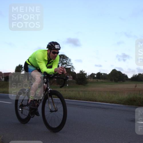 25.08.2024 - Elbe Triathlon Hamburg Fuchs,  Jonas http://msf.ph/oto/6826426 25.08.2024 08:52:52 Radfahren 190, 80, 174 meine-sportfotos.de