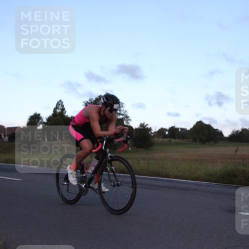 25.08.2024 - Elbe Triathlon Hamburg Fuchs,  Jonas http://msf.ph/oto/6826436 25.08.2024 08:52:58 Radfahren 80, 174 meine-sportfotos.de