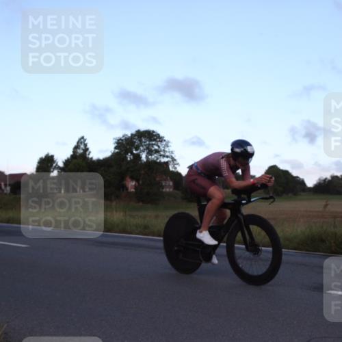 25.08.2024 - Elbe Triathlon Hamburg Fuchs,  Jonas http://msf.ph/oto/6826450 25.08.2024 08:53:13 Radfahren 153, 117, 139, 38, 37, 172, 167 meine-sportfotos.de