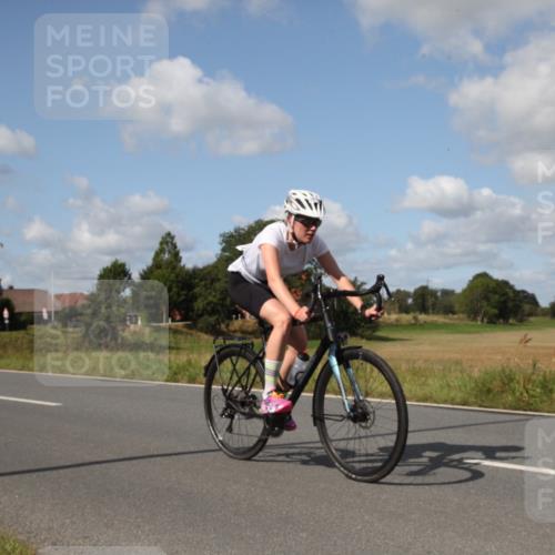25.08.2024 - Elbe Triathlon Hamburg Fuchs,  Jonas http://msf.ph/oto/6826454 25.08.2024 11:03:32 Radfahren 1626, 1619, 1608, 1680 meine-sportfotos.de
