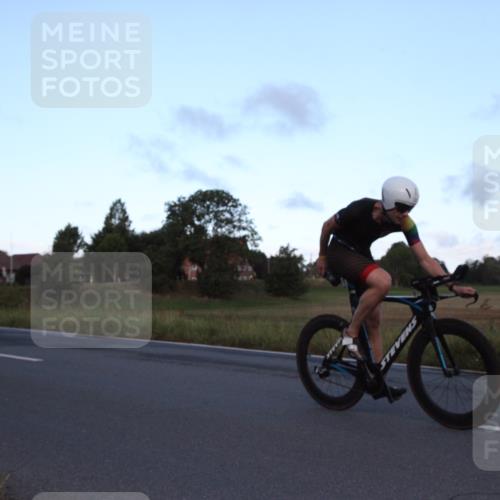 25.08.2024 - Elbe Triathlon Hamburg Fuchs,  Jonas http://msf.ph/oto/6826476 25.08.2024 08:53:38 Radfahren 50, 40 meine-sportfotos.de