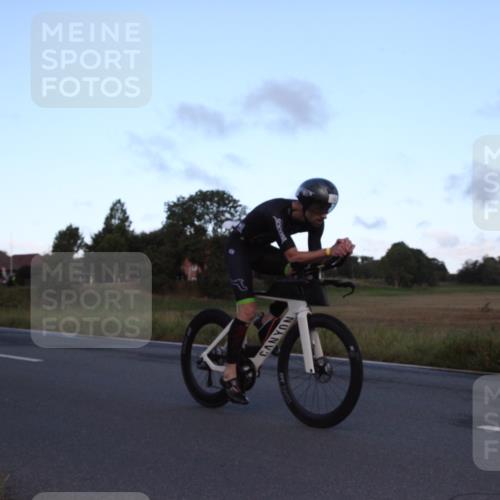 25.08.2024 - Elbe Triathlon Hamburg Fuchs,  Jonas http://msf.ph/oto/6826479 25.08.2024 08:53:41 Radfahren 50, 40, 161 meine-sportfotos.de