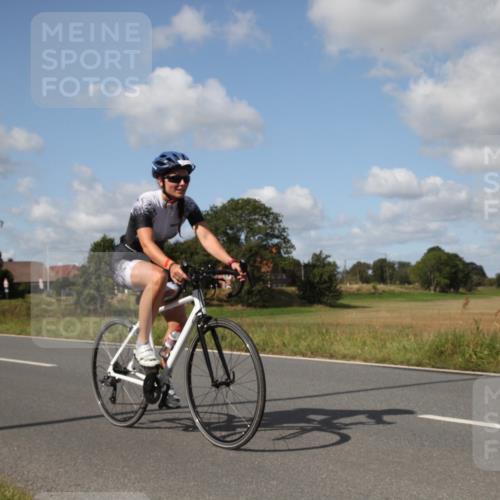 25.08.2024 - Elbe Triathlon Hamburg Fuchs,  Jonas http://msf.ph/oto/6826485 25.08.2024 11:03:08 Radfahren 1453, 1465, 1649, 1442, 1654 meine-sportfotos.de