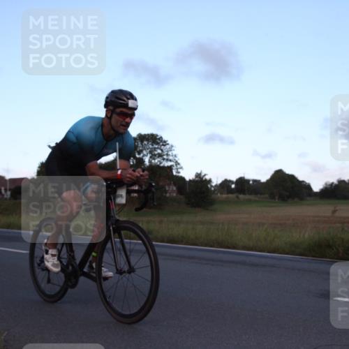 25.08.2024 - Elbe Triathlon Hamburg Fuchs,  Jonas http://msf.ph/oto/6826497 25.08.2024 08:53:55 Radfahren 100, 169, 197, 188 meine-sportfotos.de