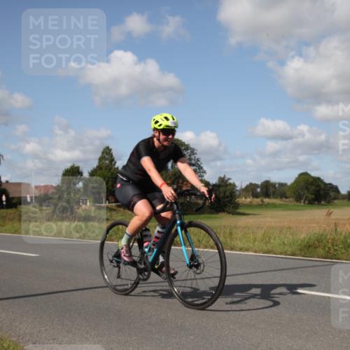25.08.2024 - Elbe Triathlon Hamburg Fuchs,  Jonas http://msf.ph/oto/6826506 25.08.2024 11:02:58 Radfahren 1677, 1682, 1685, 1402, 1693, 1606, 1705, 1453 meine-sportfotos.de