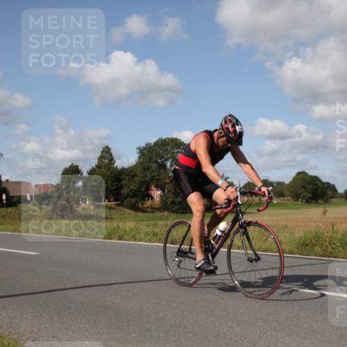 25.08.2024 - Elbe Triathlon Hamburg Fuchs,  Jonas http://msf.ph/oto/6826509 25.08.2024 11:02:56 Radfahren 1677, 1682, 1685, 1402, 1693, 1606, 1705 meine-sportfotos.de