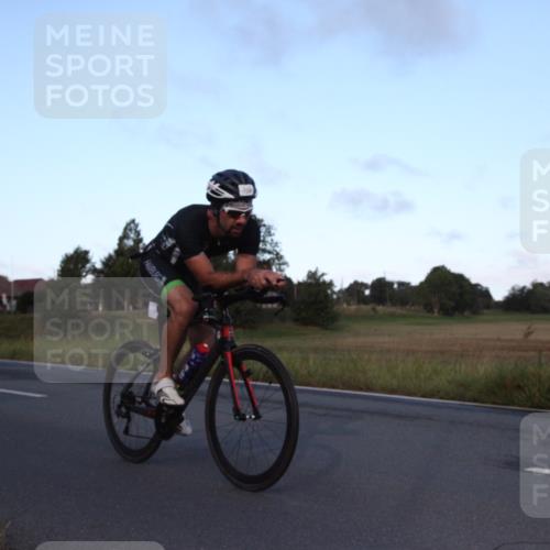 25.08.2024 - Elbe Triathlon Hamburg Fuchs,  Jonas http://msf.ph/oto/6826535 25.08.2024 08:54:38 Radfahren 158, 34, 39 meine-sportfotos.de