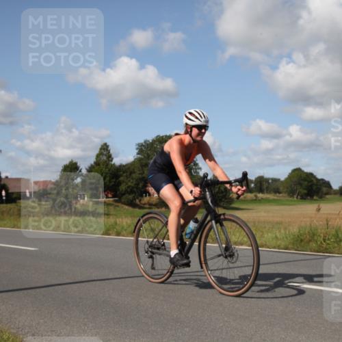 25.08.2024 - Elbe Triathlon Hamburg Fuchs,  Jonas http://msf.ph/oto/6826543 25.08.2024 11:02:35 Radfahren 1647, 1686, 1638, 1704, 1605 meine-sportfotos.de