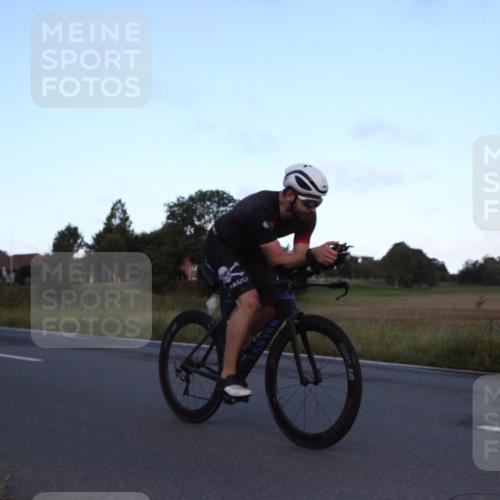 25.08.2024 - Elbe Triathlon Hamburg Fuchs,  Jonas http://msf.ph/oto/6826548 25.08.2024 08:55:02 Radfahren 91, 42, 75, 56, 48, 184 meine-sportfotos.de