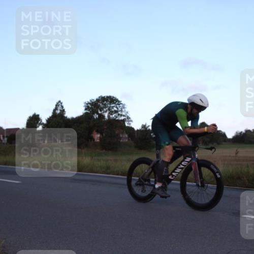 25.08.2024 - Elbe Triathlon Hamburg Fuchs,  Jonas http://msf.ph/oto/6826561 25.08.2024 08:55:06 Radfahren 91, 42, 75, 56, 48, 184, 134 meine-sportfotos.de