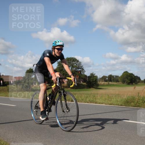 25.08.2024 - Elbe Triathlon Hamburg Fuchs,  Jonas http://msf.ph/oto/6826562 25.08.2024 11:02:14 Radfahren 1678, 1644, 1717, 1613 meine-sportfotos.de